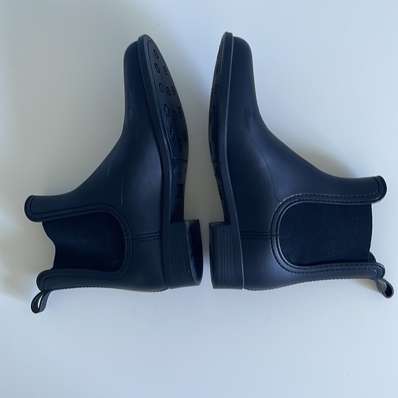 Lemon jelly women’s rain boots. - Picture 6 of 8